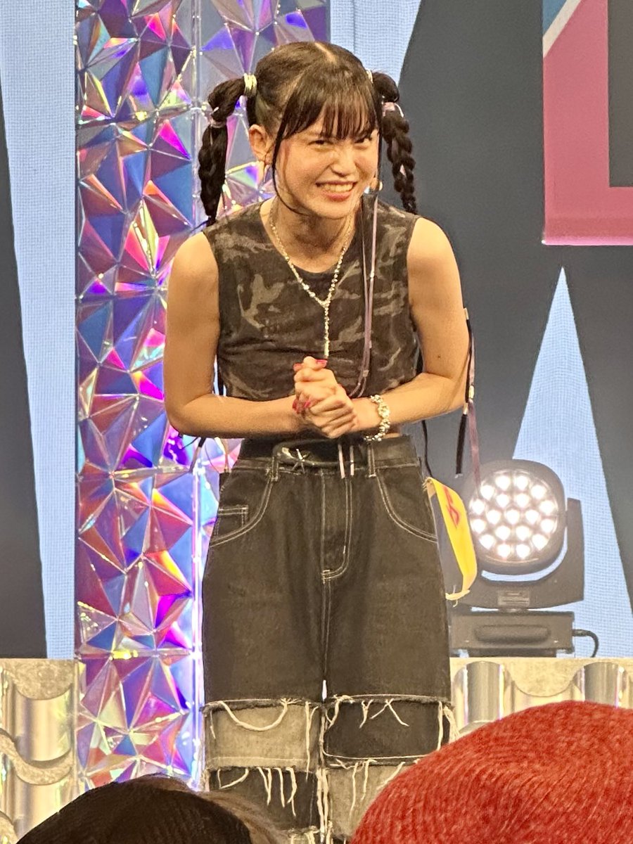 ymasFC4's tweet photo. 右に左にファンサそよ #onefive_SOYO
#onefive #TIF2023 #HEATSTAGE https://t.co/wNzHVVmbry