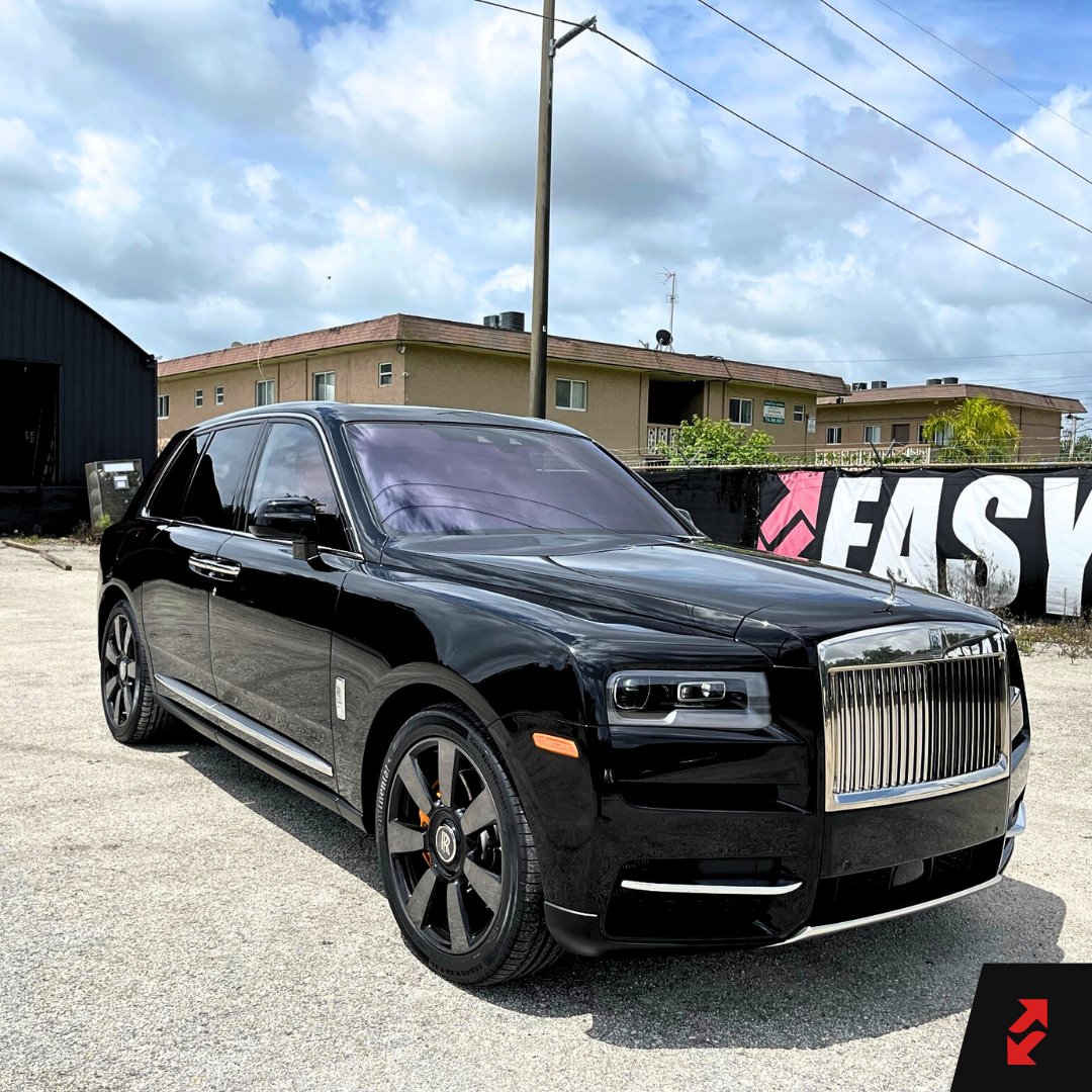 easyimportauto's tweet photo. Drive this 2019 Rolls-Royce Cullinan in style.
#rollsroyce #cullinan #2019rollsroyce #rollsroycephantom #easyimport #import #export #carimport #shippingworldwide https://t.co/V4oBPWuURL
