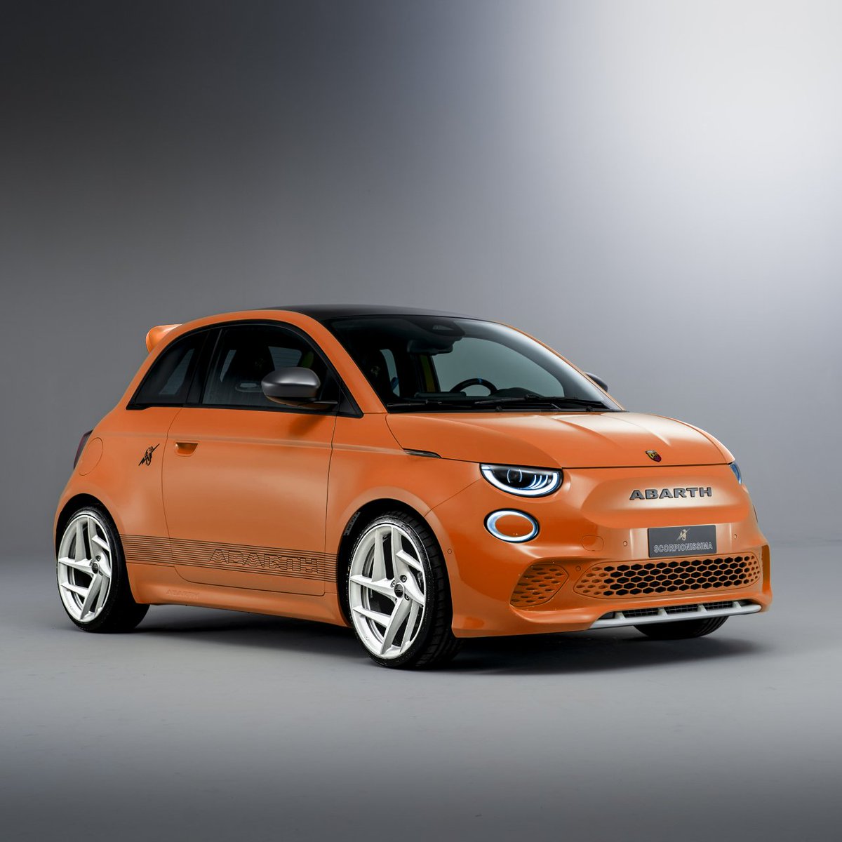 AKAHNDESIGN's tweet photo. NEW Abarth 500e by Designio - 1st or 2nd?
The Designio parts are ready to order for the NEW ABARTH 500e
Brand: Designio®
Model: NEW @abarthuk 500e
Kit: ABS Designio Kit
Legal: Copyright Design by KAHN®
#kahndesign #newabarth500e #abarthclub #abarth500eclub #designio https://t.co/lDIc3Fh60K