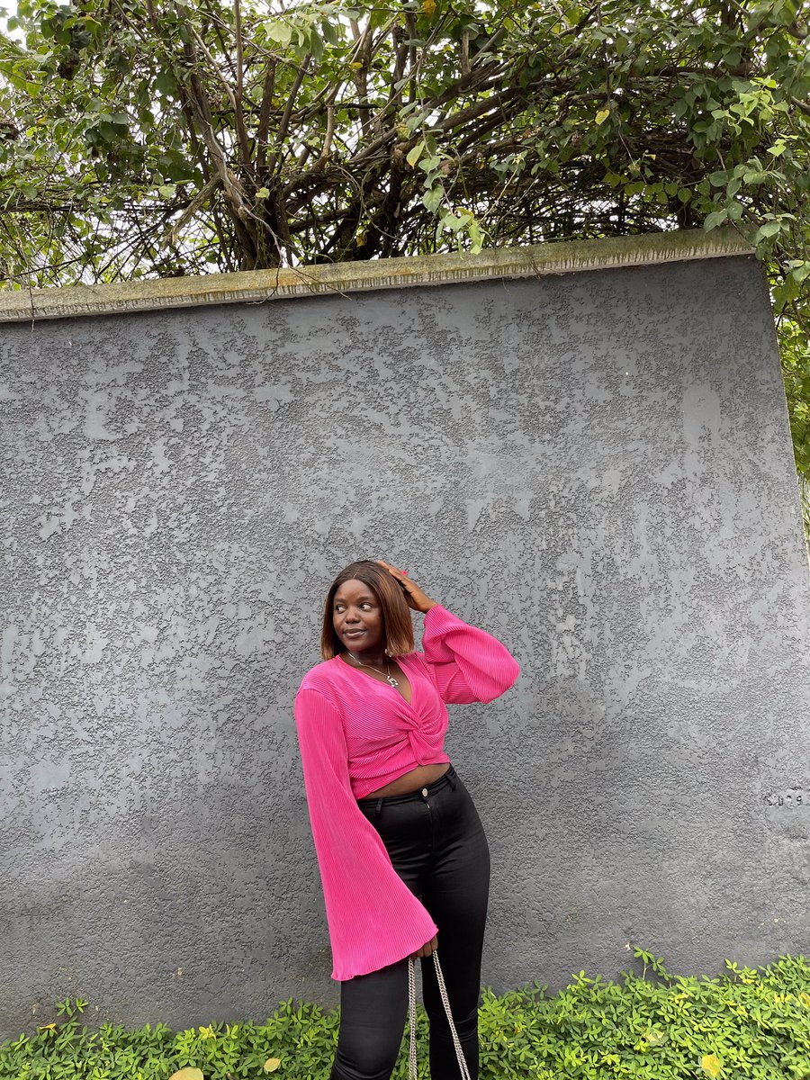 LateefahKenny's tweet photo. I feel just the way i dress https://t.co/UeDa3JVSxD
