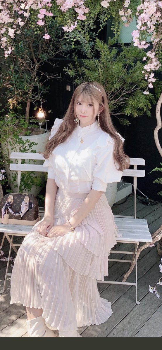 mirageasty's tweet photo. 1日1ユリちゃん♥️
#黒江ユリ
#黒江ユリちゃん

ちょっとサボった💦
生きてれば色々あるけど、ユリちゃんの写真見返したら、もう少し頑張ろうって思えた
また会いたいなぁ https://t.co/hRD664EYOz