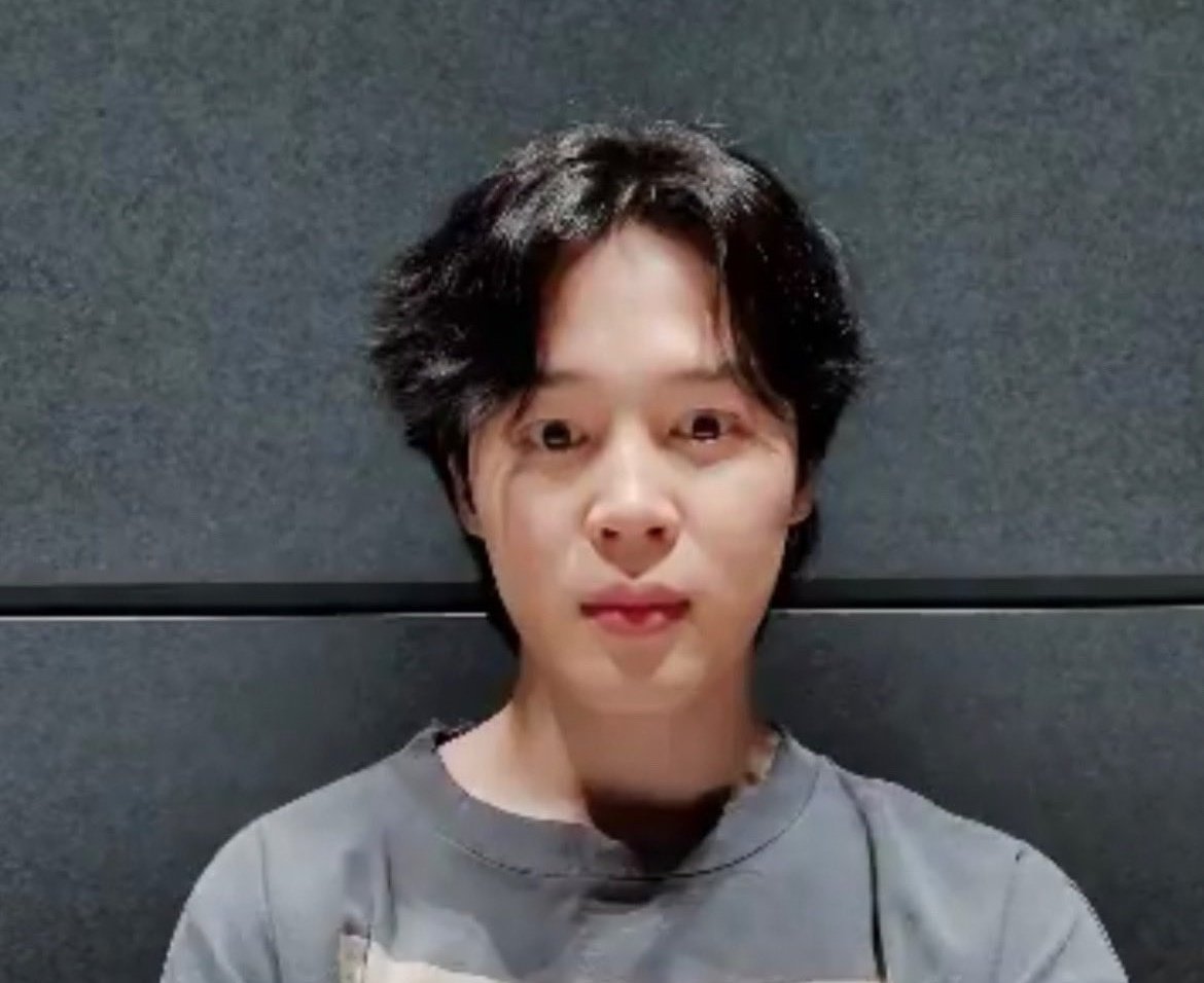 yoongiborb's tweet photo. @itsbtszone https://t.co/TF6vxREjke
