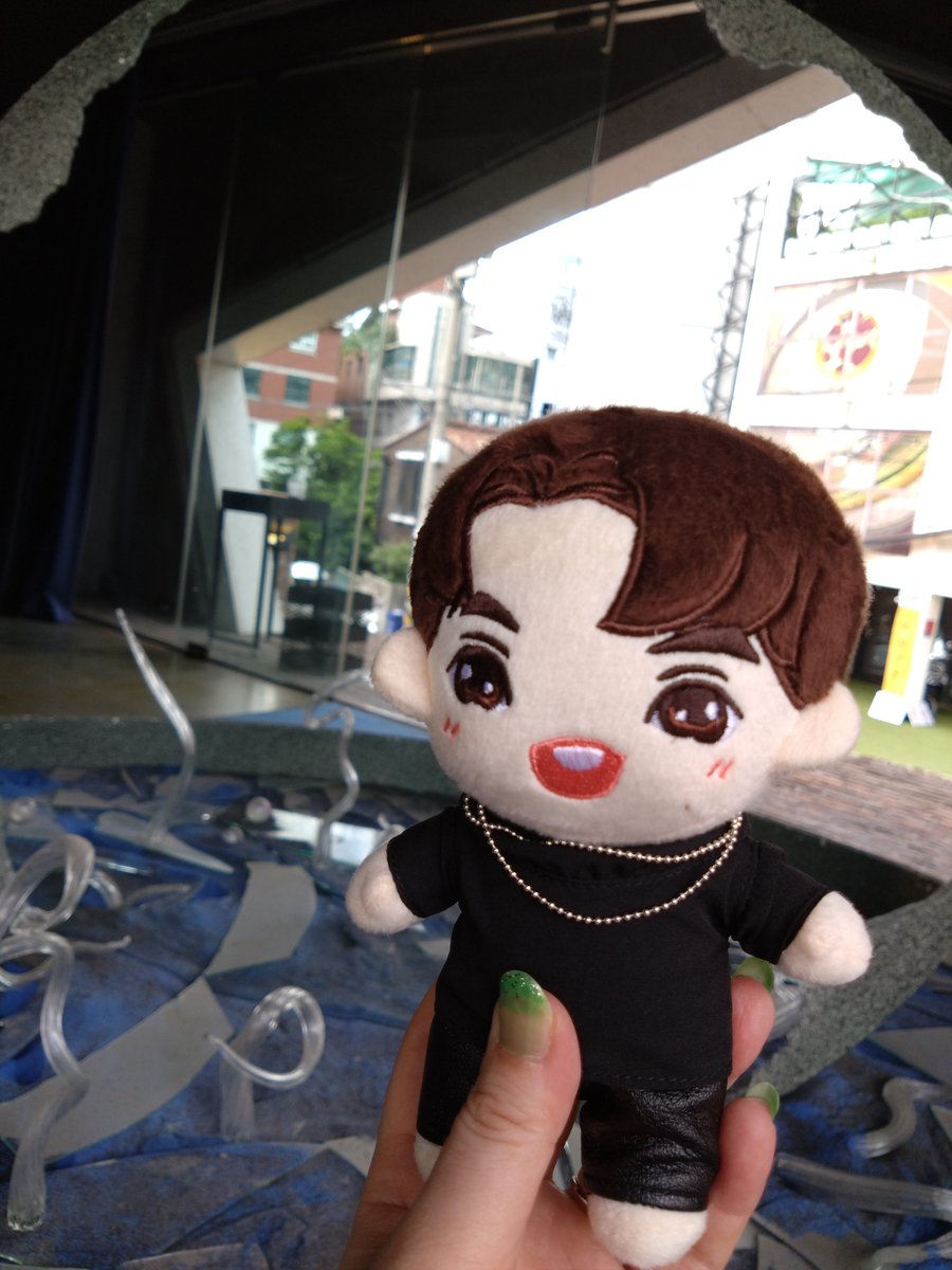 0829maria's tweet image. 세련된 옷이 많이 있다🤩
하지만 　
우리 아들이　입으면 멋쟁이가 아닐 거야.〜🤣🤣🤣　

#弘大入口
#홍대입구
#ADER
#winmetawin 
@winmetawin