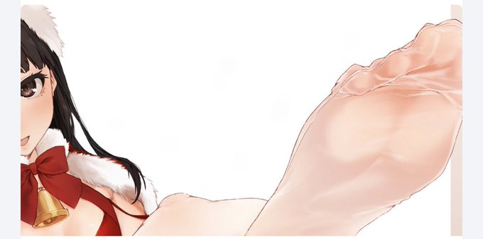 サムネこれなんだけどサムネがダメだった?本文の画像がダメだったのか?水着きてるし全然r18じゃないんだけど!足裏がピンクすぎるから勘違いされた? 