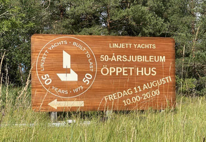 100-åriga <a href="/Kryssarklubben/">Sve.Kryssarklubben</a> är  med när Linjett fyller 50 år. 11/8 har Rosättra båtvarv utanför Norrtälje öppet hus då Linjett Yachts fyller 50 år. <a href="/Kryssarklubben/">Sve.Kryssarklubben</a> deltar med en monter samt är med i ett scenprogram.
sxk.se/artiklar/100-a…
#sxk #svenskakryssarklubben #segla #100år