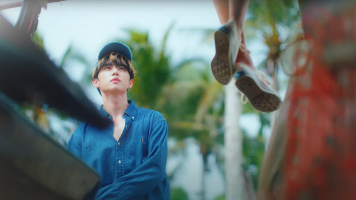 finnknoxai's tweet photo. oh to be basking in the summer sun with sunwoo .... https://t.co/sS5nQCu0Gv