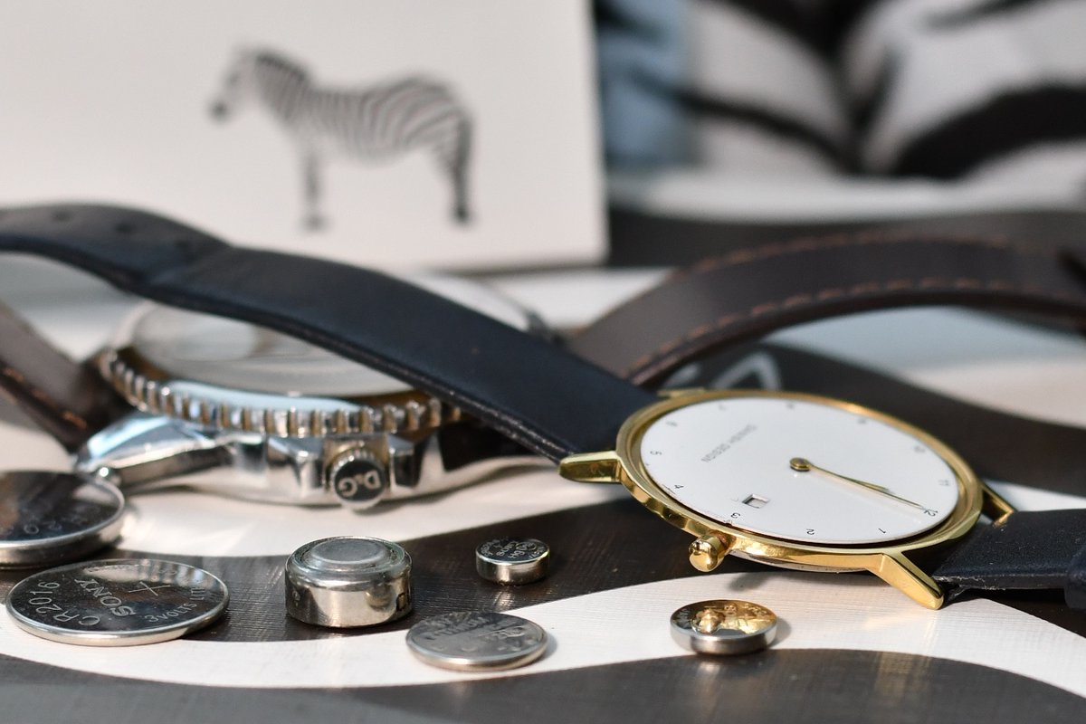 A Watch Battery for Life better value?

The honest answer is no! A watch battery can last anywhere between 1mth to 5yrs with many customers reporting they have had them last longer.

If its a high difference in cost it's better to pay as you go, if you shop local at <a href="/ZebraHonley/">ZebraJewellery</a>.