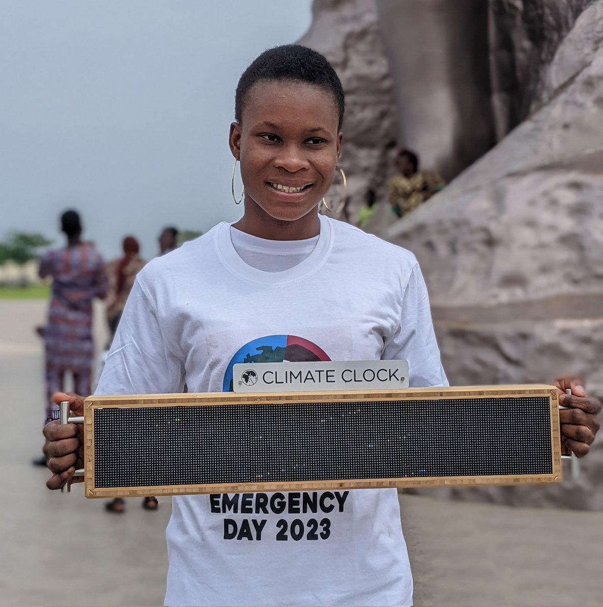 Debora_Edoh's tweet photo. Une figure emblématique de la lutte climatique au #Bénin @OumboukGenevive. Elle fait partie de ces personnes qui ont contribuées au lancement effectif de l'horloge climatique @ClimateClockBot lors du camp climat régional des jeunes #RYCC.
#climatemergencyday
#ClimateActionNow https://t.co/PmQ8ImL6WZ