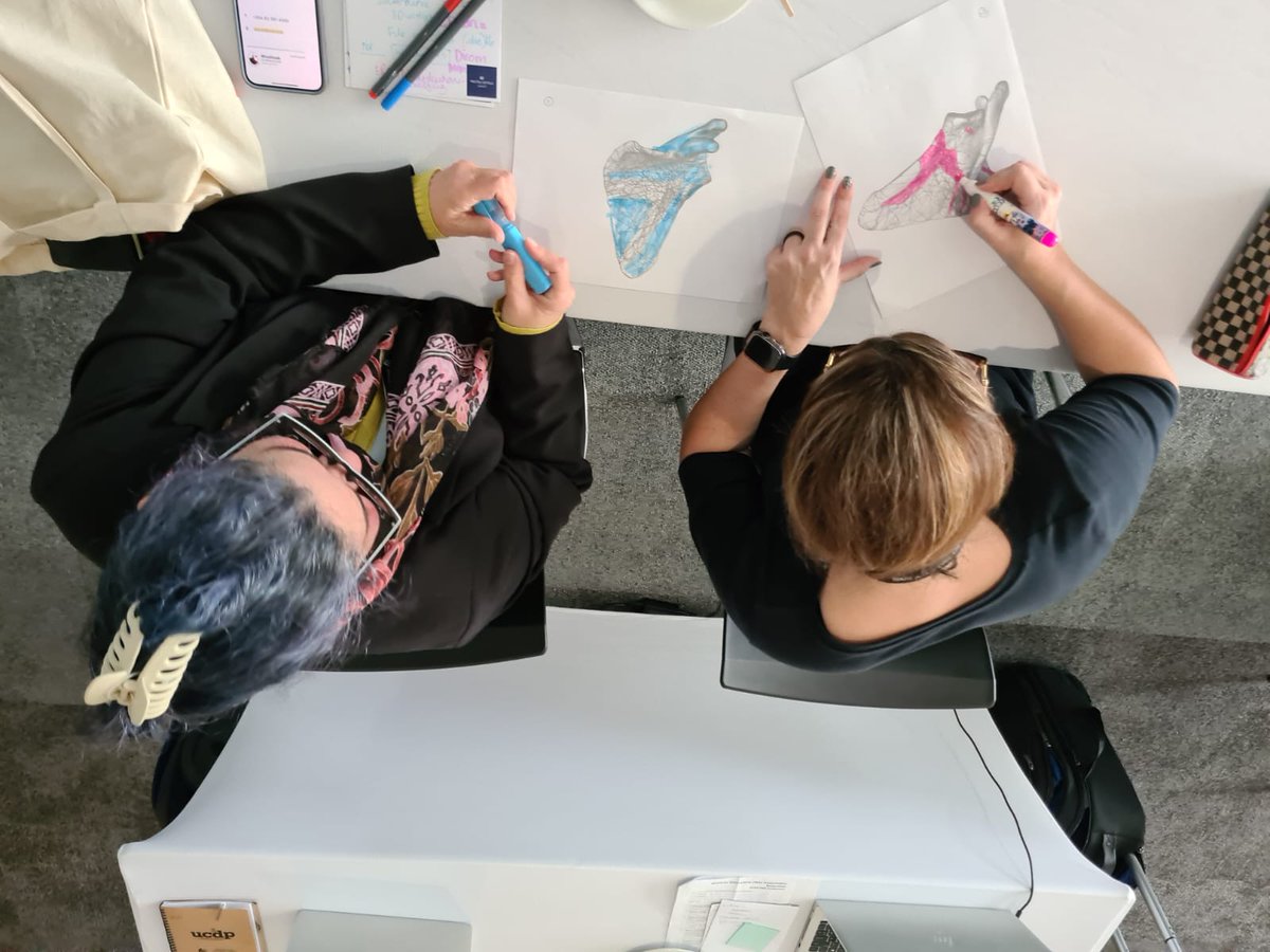 dey_roo's tweet photo. It was an amazing experience presenting at #ISMS2023 at @UCTGSB in Cape Town.

Thank you for the opportunity @leonard_shapiro @SudeshSivarasu 

#artinanatomy #bonefractures @UCT_HUB @UCTHealthSci @UCTMedTech @UCT_Research @UCT_news https://t.co/ZKMmQNbgac