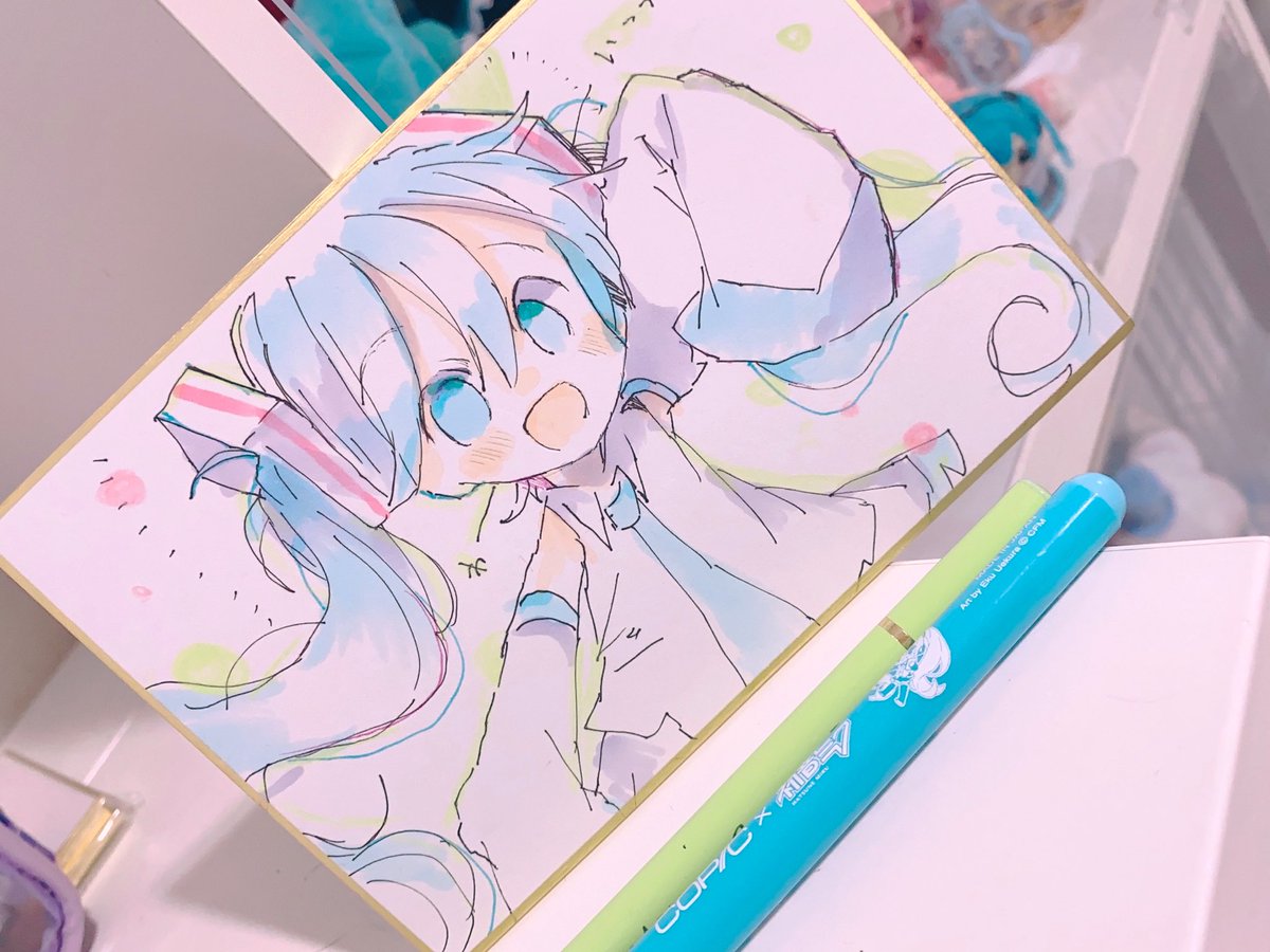 初音ミク 「ハガキサイズの色紙をいただきました」|sakiのイラスト