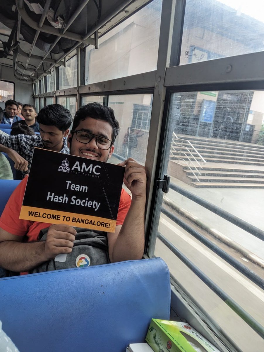 poorvadiwan_'s tweet image. stepped at Bangalore with this warm welcome --

grateful🤍
#Kavach2023 #NammaBengaluru #CyberSecurityHackathon #MinistryOfEducation @PMOIndia