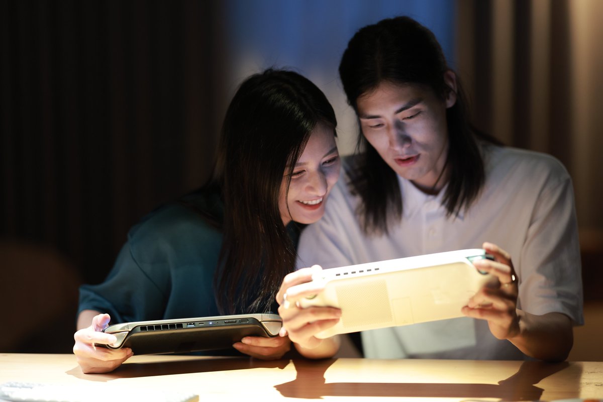 AYANEO__'s tweet photo. #AYANEO KUN

✨8.4" 1600P ultra-HD IPS large screen 7840U #handheld
✨New "KUNPeng" heat dissipation system
✨19500mAh (75Wh) large battery
......

🌐 Register for the IGG Pre-launch now and take your gaming experience to new heights with AYANEO #KUN! 📷https://t.co/8HLz0HB4FN https://t.co/BUYhXvLXXx