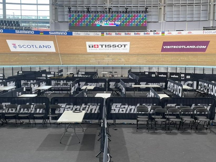 makeit_HD's tweet image. Proud to support the UCI Cycling World Championships this weekend up in Glasgow with lots of surface branding! Put your brand or sponsor on concrete, grass, wood with HD! #makeitHD #Sportsbranding #teamHD #HDsports #HDsigns #GlasgowScotland2023 #UCIWorldChampionships