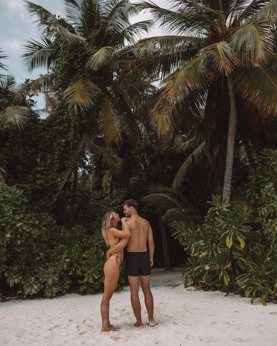 nhreethi's tweet photo. Tropical romance awaits as you create unforgettable moments with your partner. Embrace the perfect blend of elegance, serenity, and breathtaking beauty, setting the stage for an extraordinary romantic escape.
#ReethiBeachResort #Maldives #Reethi #VisitMaldives https://t.co/PPxW8Mapcw
