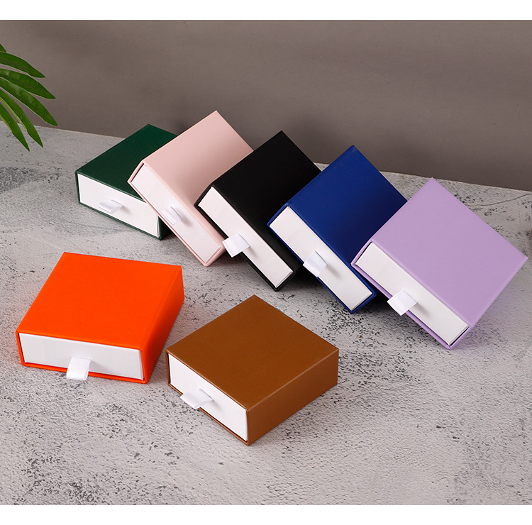 KateWan52608325's tweet photo. New style unique cardboard jewelry drawer box for necklace ring earrings 
https://t.co/uBhAK5CzCZ https://t.co/ZrWZtdA5xR
