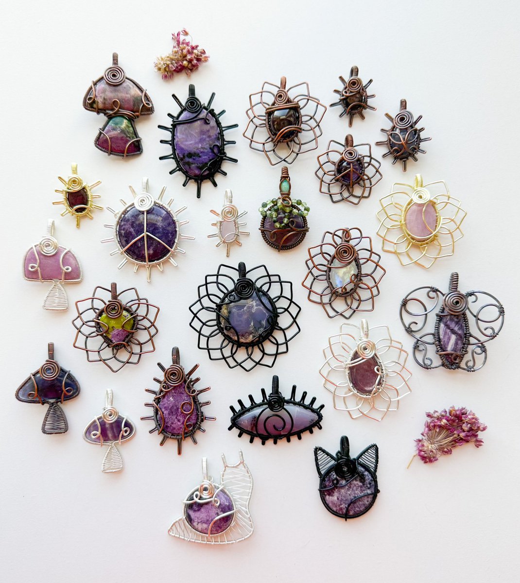 the crystals        🪻🍇🧞        the pendants

“land of lavender” coming Friday August 11th at 8pm eastern time &lt;3