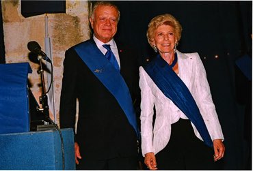 La secrétaire perpétuelle de l’académie française a fait rayonner la culture et l’histoire de France.          La Compagnie des Mousquetaires d’Armagnac rend un hommage ému et attristé lors de sa disparition à cette Mousquetaire qui est toujours restée fidèle à la Gascogne