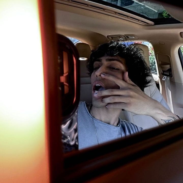 s44ksh4r's tweet photo. Noah Saakshar- ‘One hour with Noah ’  OUT NOW!

♦︎ https://t.co/YNseOwulnu ♦︎ https://t.co/I7xXcEtmWo