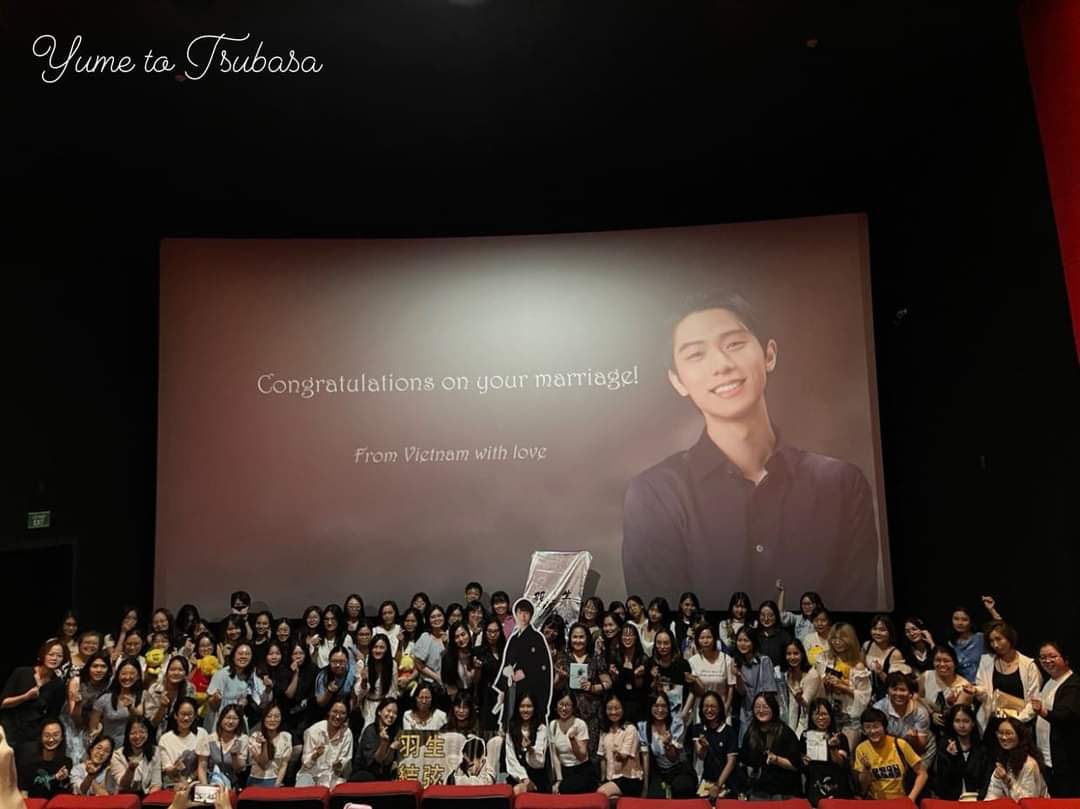 canhduacachep's tweet photo. ご結婚おめでとうございます。末永くお幸せに。
From Vietnam Fanyus with love 🥰
#Fanyu決意表明
#羽生結弦選手ご結婚おめでとうございます
#羽生くんの幸せが一番の幸せ https://t.co/f0zE3CGhs5