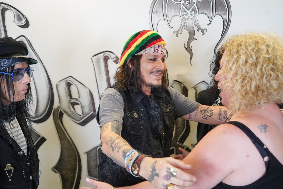 #johnnydeppisloved🫶