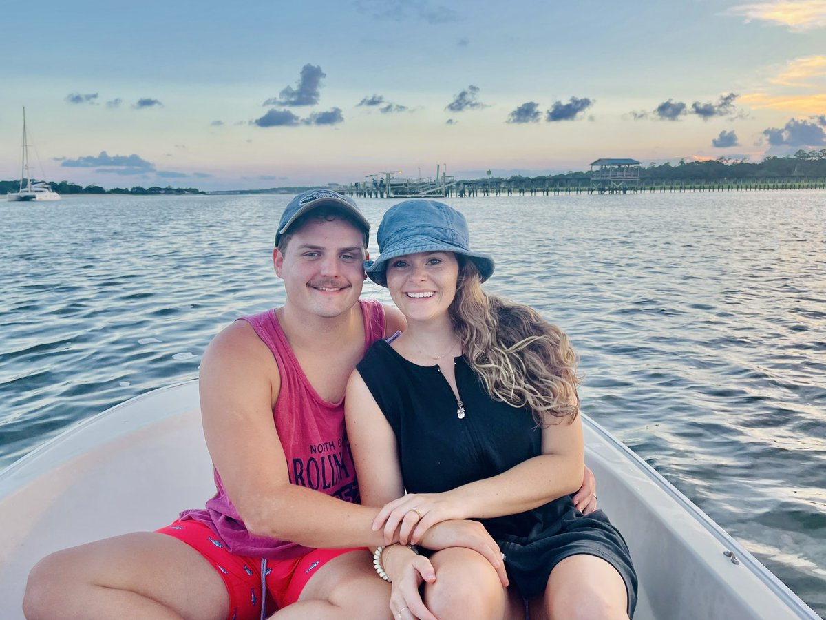 JenMBledsoe's tweet image. He’s thirty, and the best is yet to come! Happy birthday to my hubby and best friend, @RyanDBledsoe. 🥳🩵