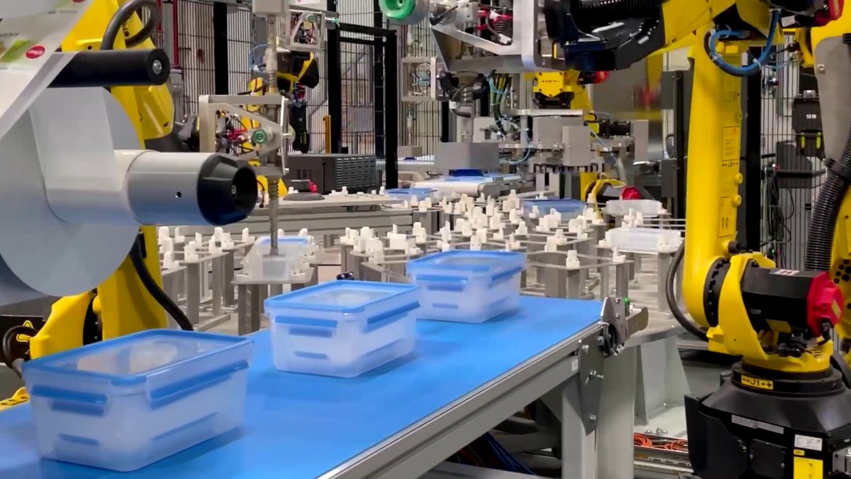 GroupeSEB's tweet image. Le site industriel 📍d&apos;Emsdetten, en Allemagne 🇩🇪 développe sa production avec une deuxième ligne d&apos;assemblage automatique.

#GroupeSEB #Innovation #Production #Allemagne