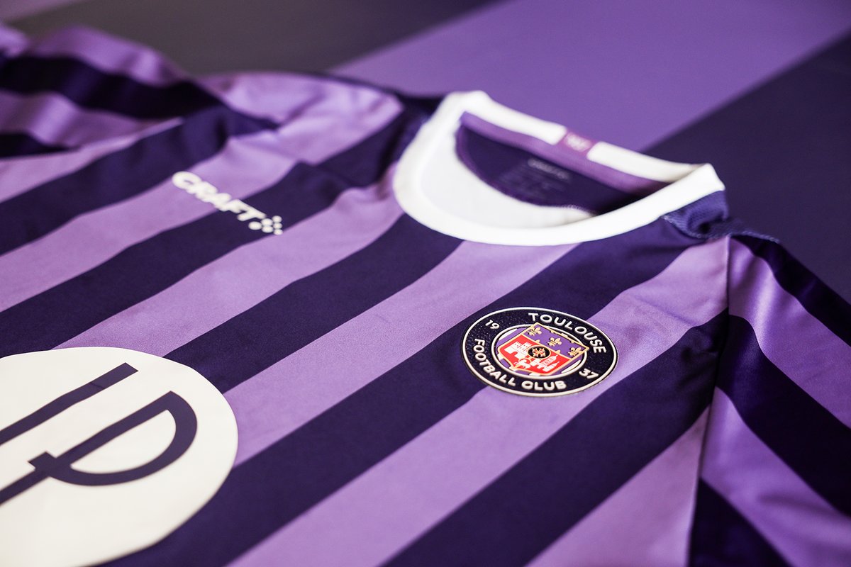 ToulouseFC's tweet photo. Quel est le meilleur emoji violet pour ce nouveau maillot extérieur 𝟭𝟬𝟬% 𝗣𝘂𝗿𝗽𝗹𝗲 ?

À vos propositions 😁 https://t.co/9s7JA4LTT3