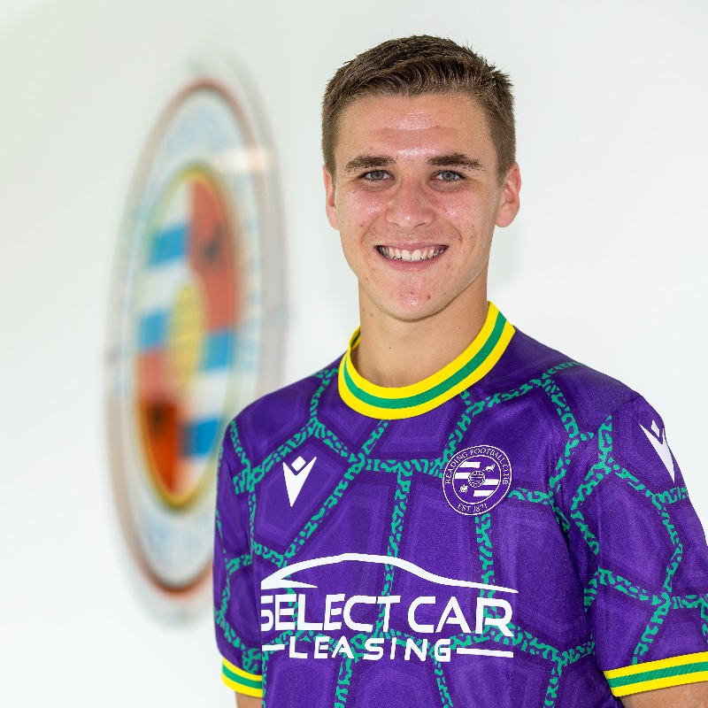 ReadingFC's tweet photo. ✒️ We're delighted to announce that we have completed a deal to bring Tyler Bindon to Reading Football Club from Los Angeles FC.

Welcome to the club, Tyler! 🇺🇸

Read all about it... 👇