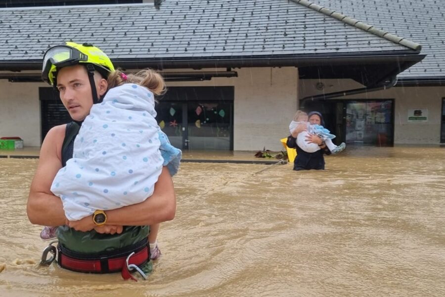 ekologibrezmeja's tweet photo. Dear international friends and partners. Disastrous floods have hit Slovenia causing the biggest natural catastrophe in recent history. Any donation via PayPal (https://t.co/QRdgMl4QAj) will help to rebuild the consequences of unimaginable devastation. Thank you! 💚 https://t.co/TM1D7ndH22