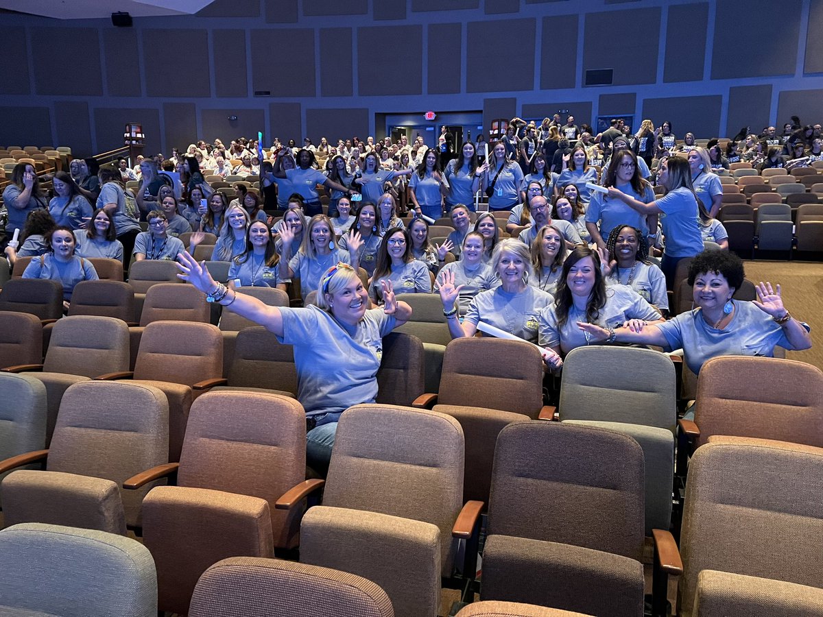 CLP Leading the Way @ Convocation! <a href="/CLP_Elementary/">CullinsElementary</a> <a href="/KellyHaack10/">Kelly Haack, M.Ed</a>