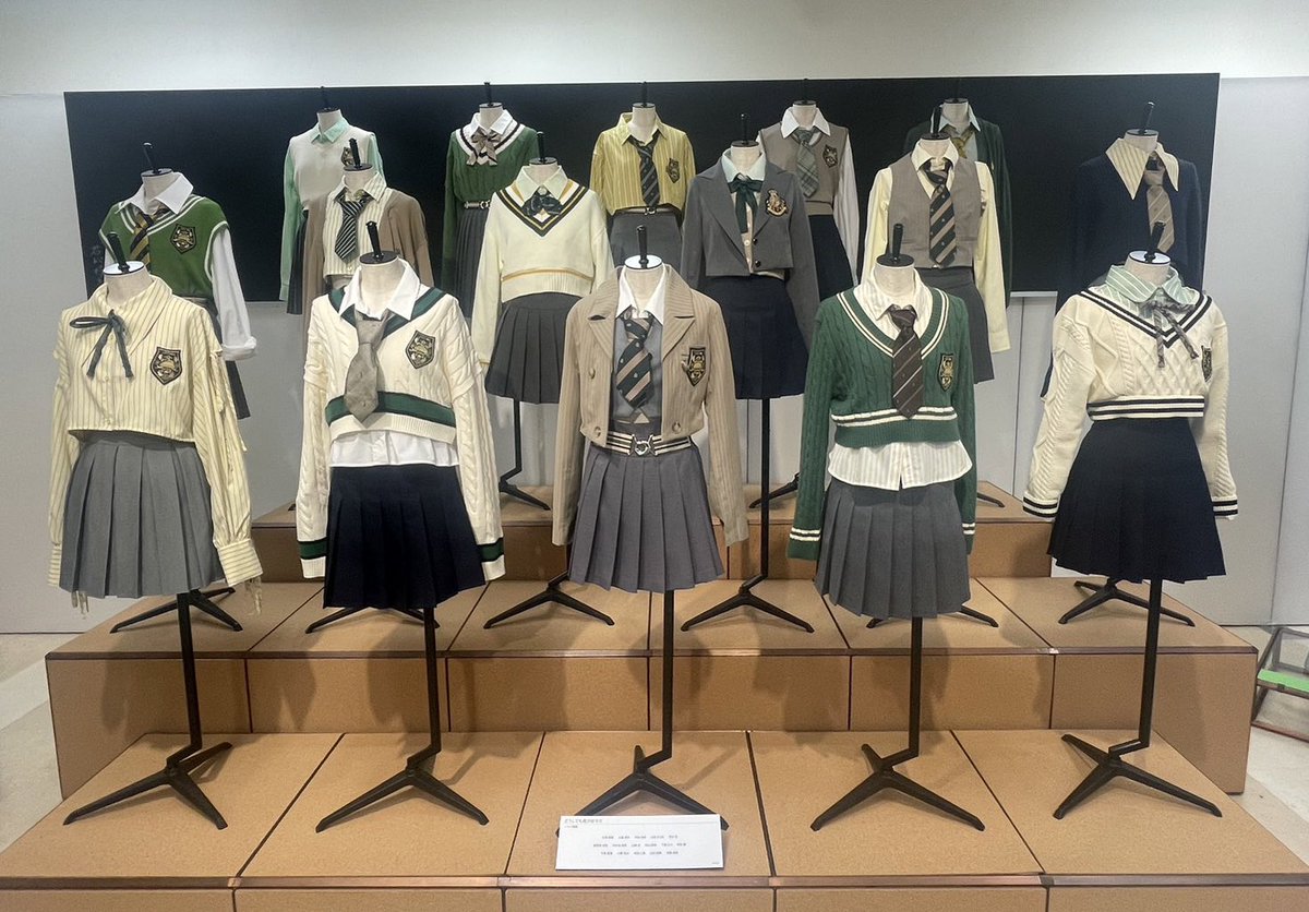 AKB48大衣装展 【8月8日の当日券の販売状況🎫】 10時～16時：残り僅か