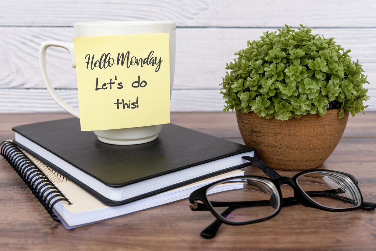 GoldenBookkeep's tweet photo. Happy Monday! 

Don’t forget . . . Today is another chance to work on all of your goals! 

#MondayMotivate https://t.co/zrEjyie4g4