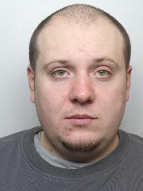 Have you seen wanted man Ashley Gibson? Gibson, age 29, is wanted in connection with a reported assault in Southey Green in #Sheffield on Friday 21 July. He has links to the Fox Hill, Parson Cross and Ecclesfield areas. Read the full appeal: orlo.uk/VIcZ4