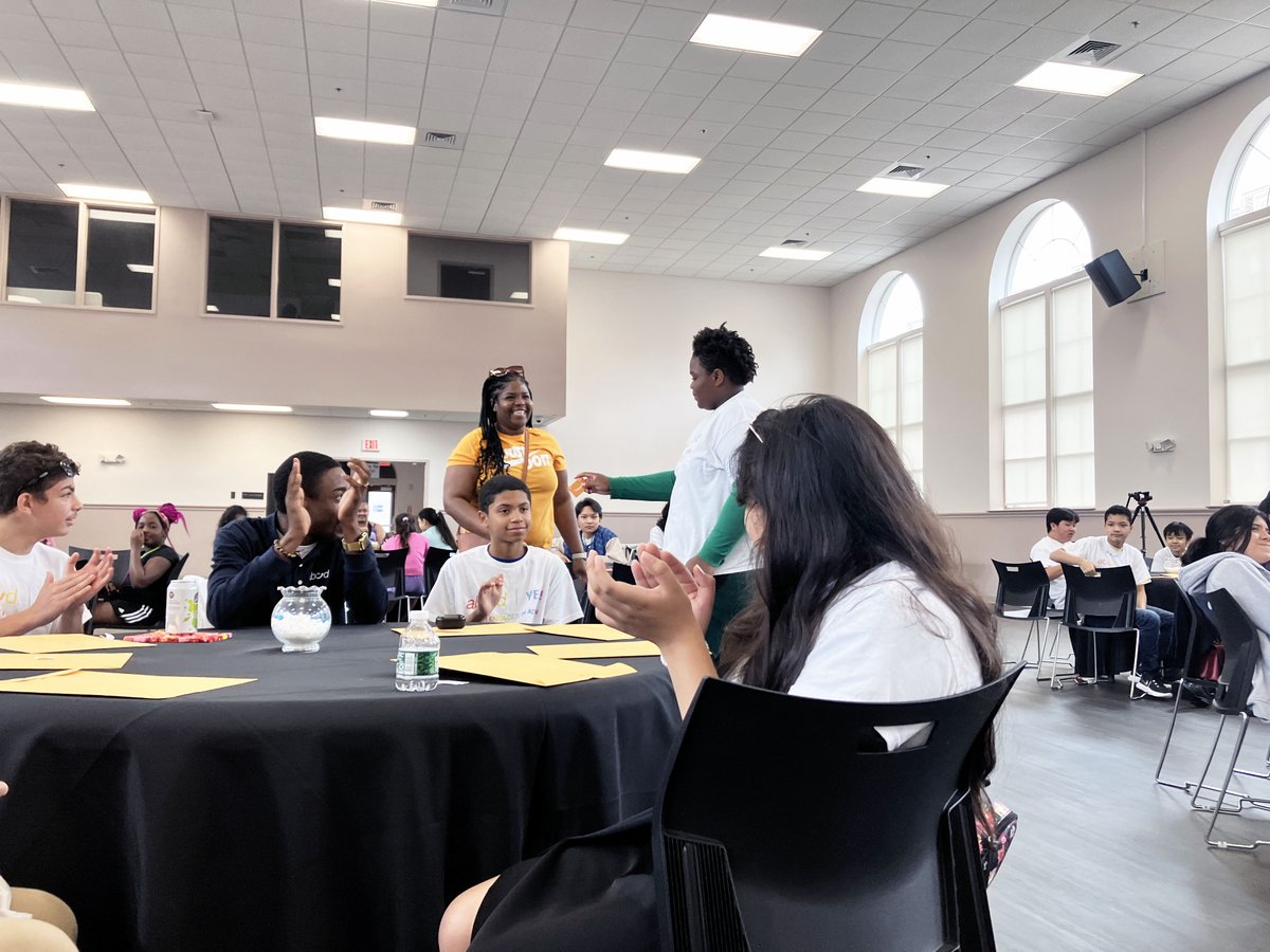 BostonABCD's tweet photo. A round of applause for the incredible young leaders who graduated from our Youth Engaged in Action (YEA!) program! Over the past two weeks, these inspiring 13-year-olds dedicated their time, passion and energy toward learning how to better their community! https://t.co/W3lDBTUA1d