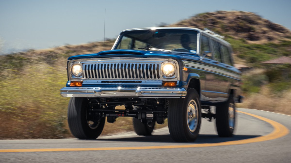 This '77 Cherokee S Restomod Is Every Jeep Fanatic’s Dream ecs.page.link/w48DH 

#motorbymotor
#Jeep
#motortrend
#JeepRestomod
#CherokeeS
#JeepEnthusiast
#VigilanteCustoms
#CustomOffroader
#ClassicJeep
#JeepFanatic
#JeepBuild
#HemiPower
#RestoredJeep
#ClassicOffroader