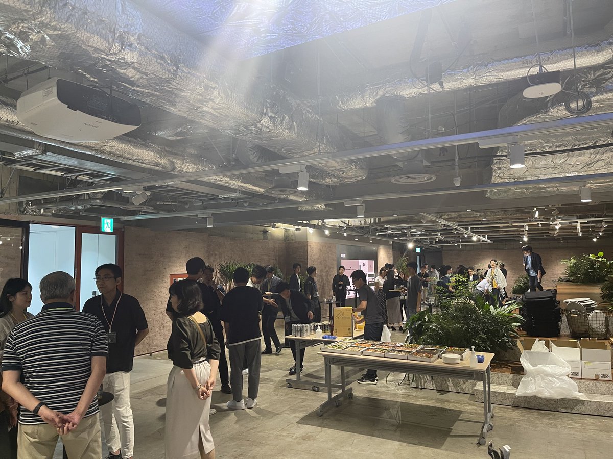 daishi0416's tweet image. 本日FORCASさんの交流会に行ってきました！

初めての交流会でめちゃめちゃ緊張しましたが、
色々な優秀な方とお話が出来てとても刺激を貰えました！

FORCASさんありがとうございました🙇‍♂️
・
・
#Forcas #交流会 #社会人交流会