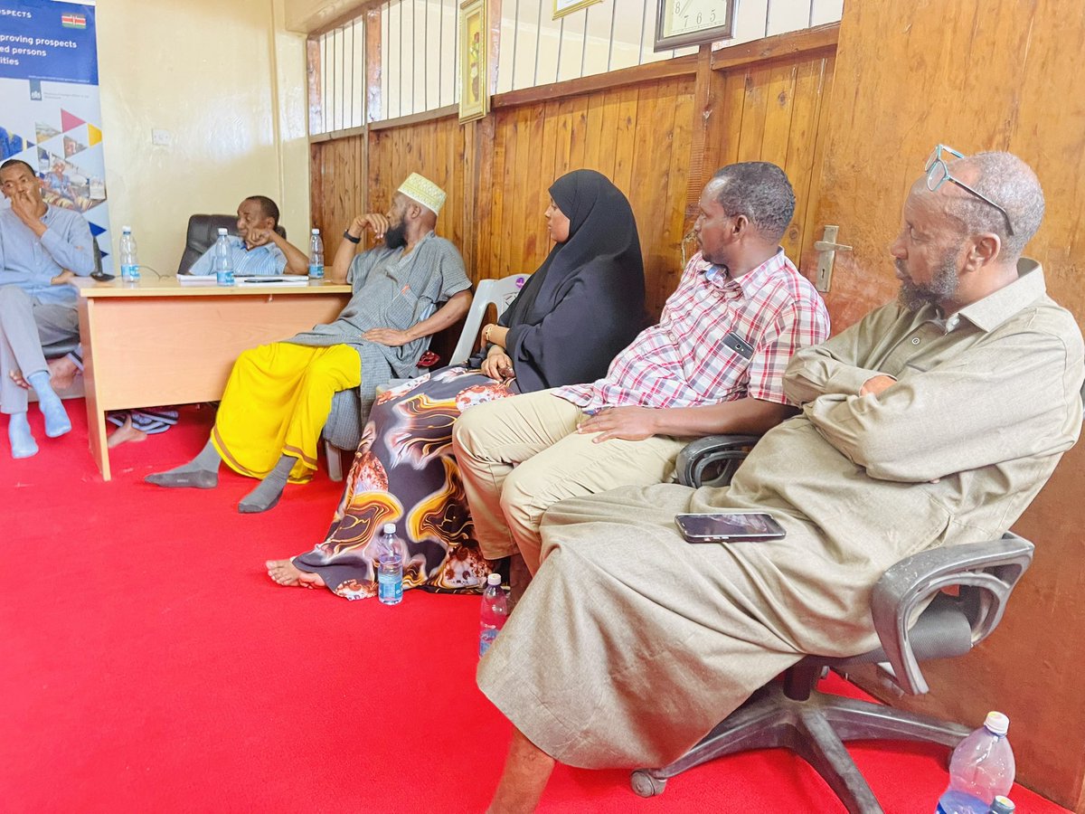 Earlier today, the Garissa Chamber of Commerce and Industry conducted a highly constructive consultative meeting with the leadership of various business sectors in Garissa Town. The meeting saw active participation from a diverse range of sectors, including Livestock, Farmers,