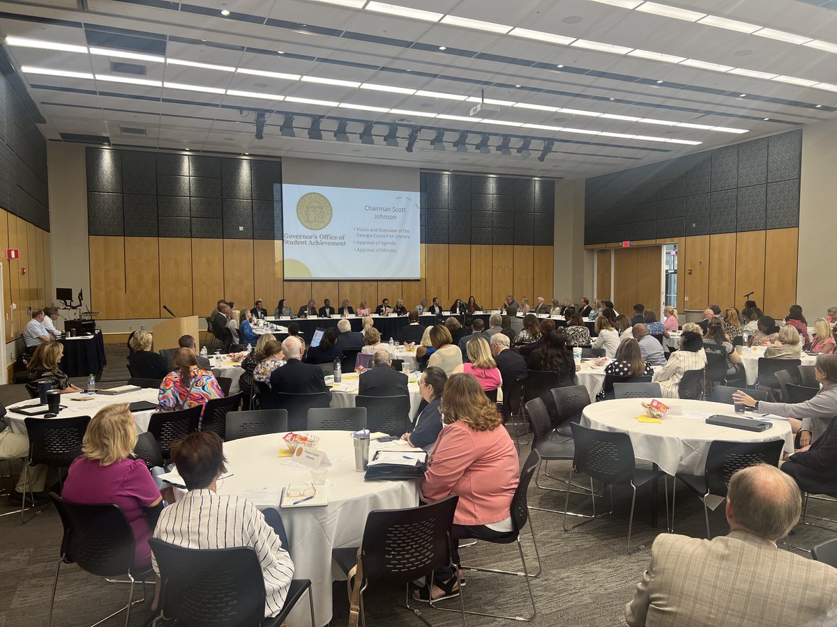 Dr. James and I are representing at the meeting of the Georgia Council on Literacy at Georgia Southern University… great job hosting FDRESA.
⁦@MGRESAPL⁩