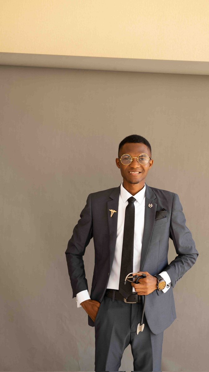 drmickyID's tweet photo. July 31st, 2023(a week today) got inducted into the medical profession.

RE INTRODUCING🥳
Dr Idowu M.O
MB;BS(ILORIN) https://t.co/j4wWysvFy2