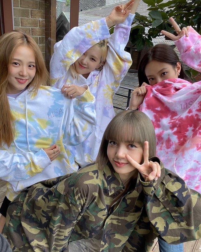 haniunini's tweet photo. Love You

ALWAYS WITH BLACKPINK
#7YearsWithBLACKPINK
#FOUReverWithBlackpink
#일곱살_블랙핑크_일평생_함께할게 @BLACKPINK https://t.co/tzy1ot1JTJ