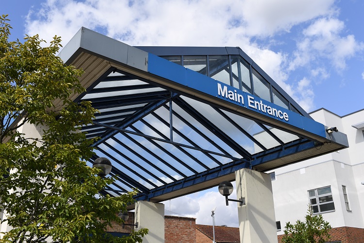 We are expecting our services to be impacted by strike action taking place from Friday 11 August until Tuesday 15 August, followed by a 48-hour strike from Thursday 24 August until Saturday 26 August. Read more: kingstonhospital.nhs.uk/advice-to-the-…