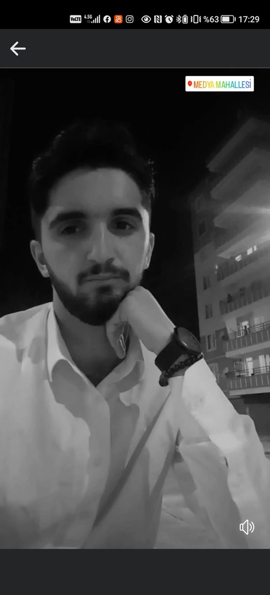 Keşke Dursa Zaman Akmasa .. Yada Akıpta Bitse ...