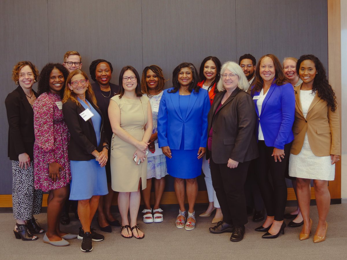 2CivilityOrg's tweet photo. 91 students from all 9 Illinois law schools participated in #Jumpstart23! Thanks again to the students, faculty, and organizers for a wonderful program. We wish these exceptional law students all the best as they begin their law school journeys! https://t.co/BF3wOKCn29
@JTBAPO https://t.co/fQnKaXvJpB