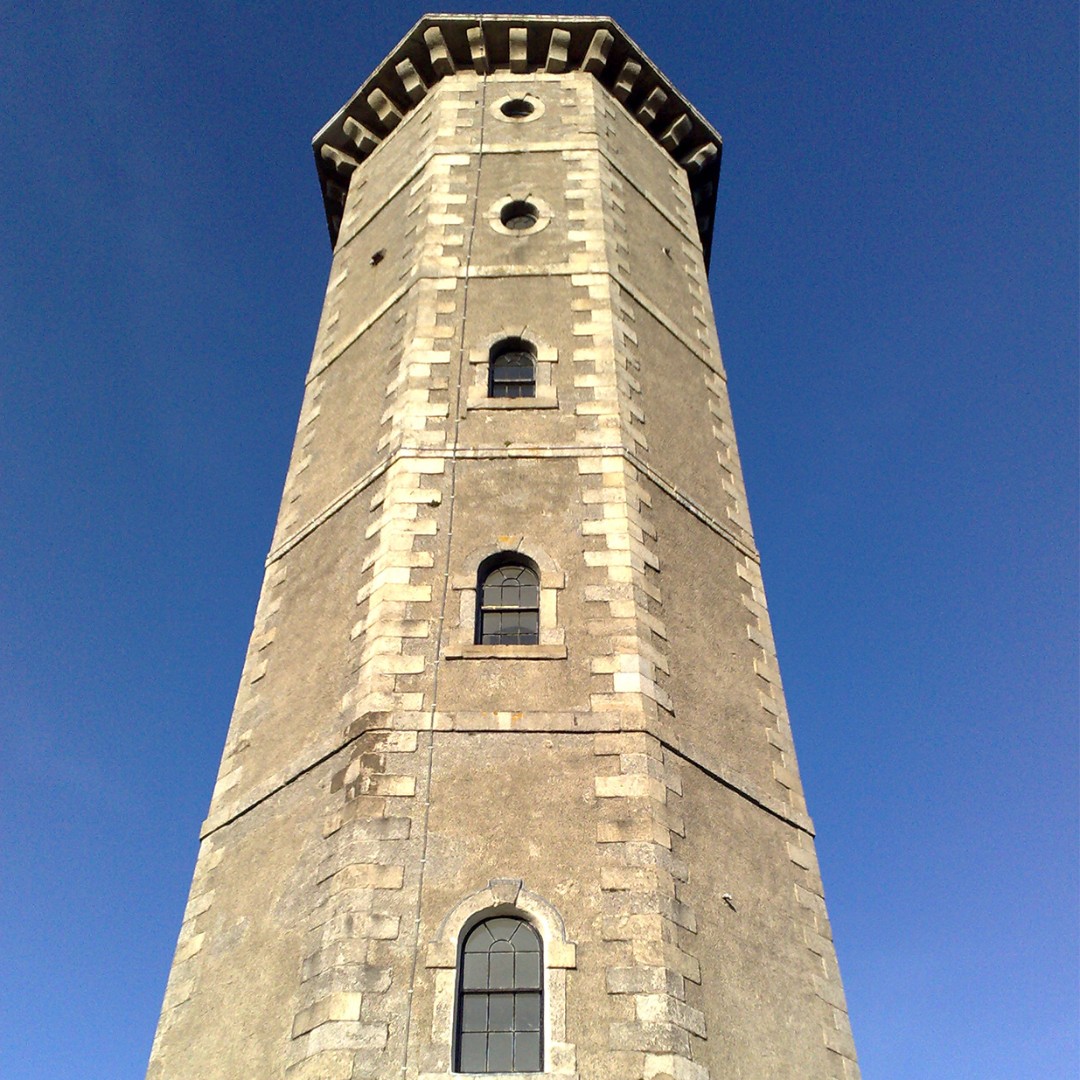Accoya's tweet photo. 🕯️In celebration of National Lighthouse Day, we're focusing on the majestic Wicklow Head Lighthouse! 🏰
Read more here: https://t.co/WI0bNUKQn4
📸Photos: Irish Landmark Trust
🔨Manufacturer: Abbey Woods & WJ Bolger Lt
#NationalLighthouseDay #WicklowHeadLighthouse #Accoya https://t.co/XfCjgH4tQe