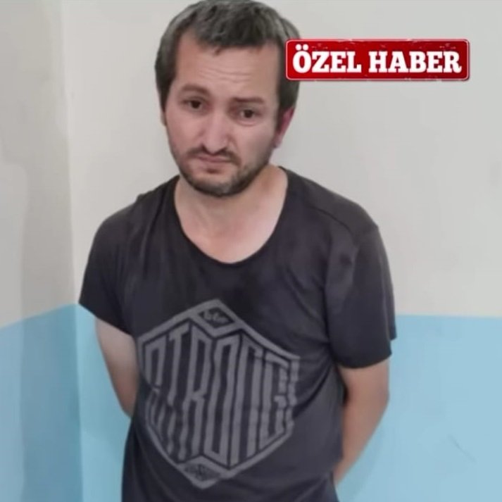 Eyüp'te 100'den fazla kediyi kezzapla yakan şahıs birazdan mahkemeye çıkarılacak. Dün, elinde içinde asitik madde bulunan bidonlar ile yakalanan şüpheli gözaltına alınmıştı. ''KEDİLER, civcivlere, tavşanlara zarar veriyor.SEVMİYORUM. O yüzden yapıyorum'' dedi suçunu İTİRAF ETTİ.