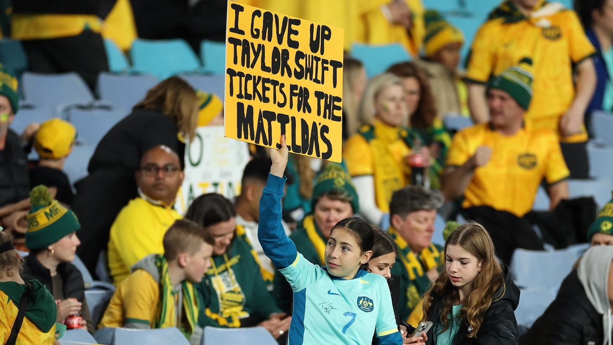 FIFAWWC's tweet image. Look what you made her do, @TheMatildas! 😜