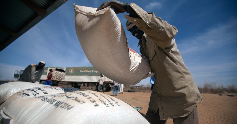 IPESfood's tweet photo. 🔴 The industrial #foodsystem prioritises market demand &amp; #profit over feeding hungry populations, writes @DeSchutterO.

In the face of rising malnutrition &amp; #climatecrisis, we need a completely new recipe to address hunger and build resilience.