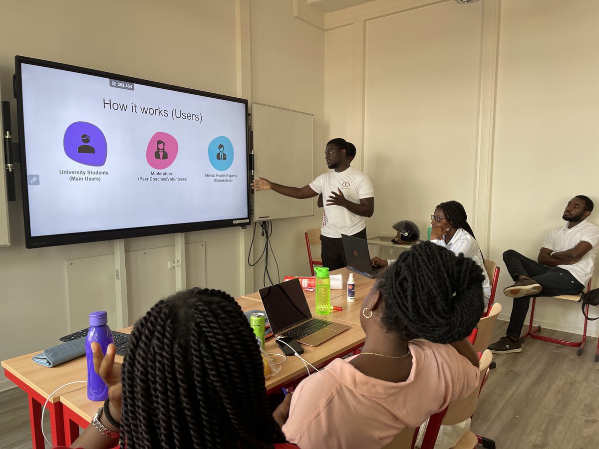 Ashesi D:Lab tweet media