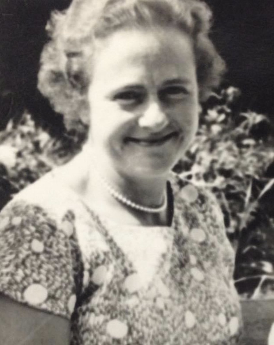Angela Rosemary Fooks Orthodontist. First female house officer at Guy’s Hospital, London, in 1952. Died 55 years ago today, aged 39. My mum.