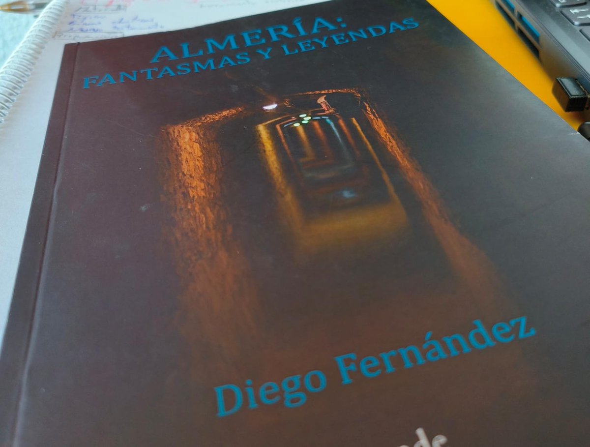 diego_fndz's tweet photo. 🔴🔴

'Almería: Fantasmas y Leyendas' saldrá a la venta...
¡Esta misma semana! 

PVP: 15 euros. Venta directa a través de mí.  

Ah sí, estoy preparando un jueguecito para la presentación que os va a gustar... 👀 https://t.co/yiYL9Plmmf